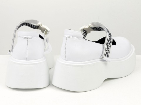 Туфлі з італійської шкіри білого кольору на потовщеній білій  підошві, Т-2117-06